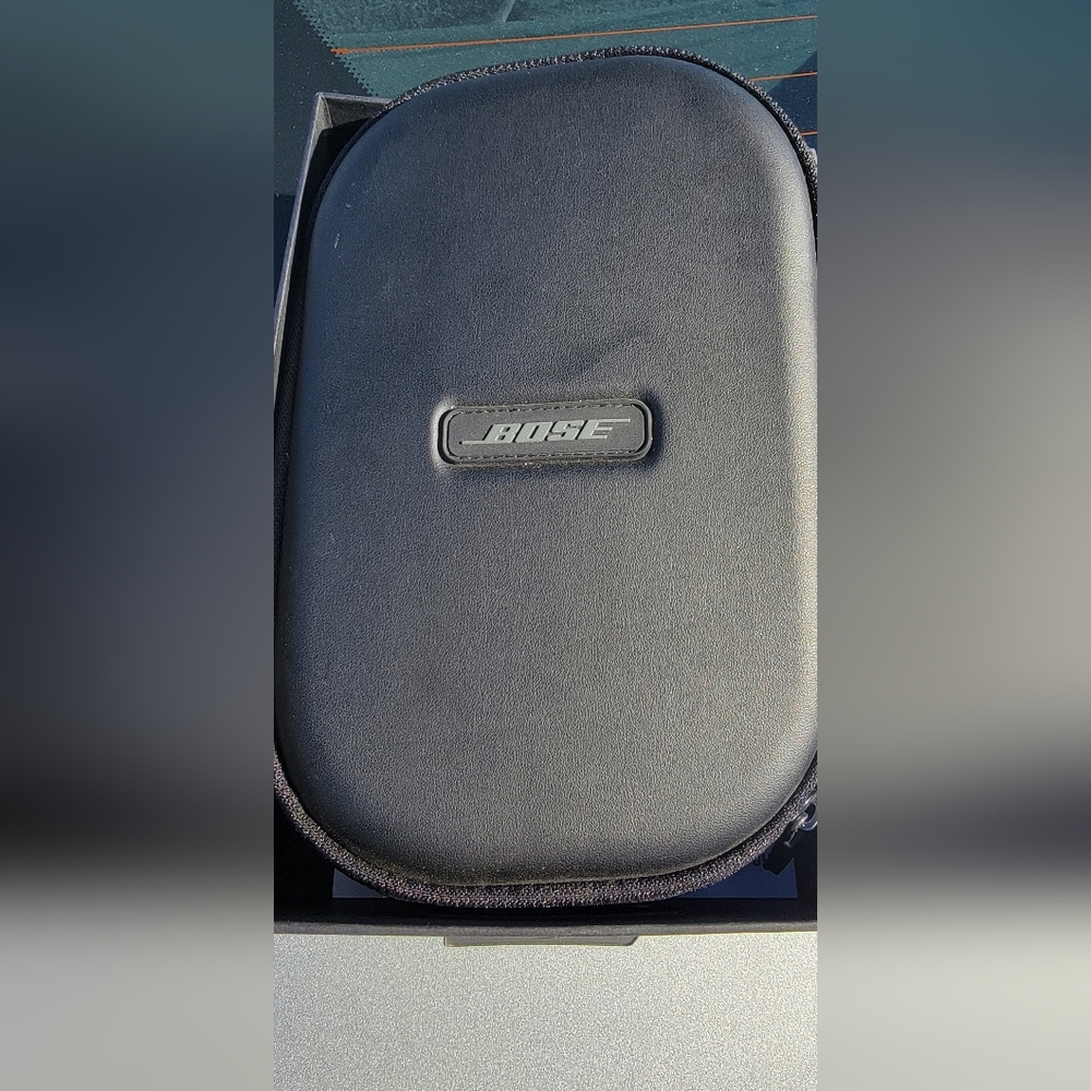 Bose headphones 🎧 and Bluetooth capabilities